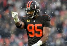 Garrett Aims for NFL Sack Record Against Rodgers: A Historic Moment