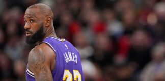 LeBron James Sits Out Third Consecutive Game as Lakers Defeat Wolves